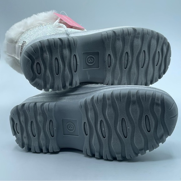 London Fog Glittery Snow Boots - Picture 8 of 8